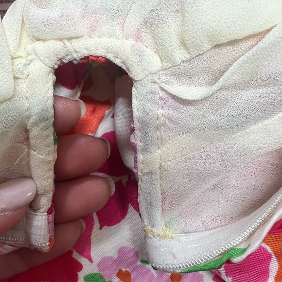 ASTR the Label Women's Nalda Top Floral Size Small Pink Puff Sleeve - Picture 7 of 12